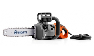 Tronçonneuse HUSQVARNA 420 EL avec 2 chaines d'origine